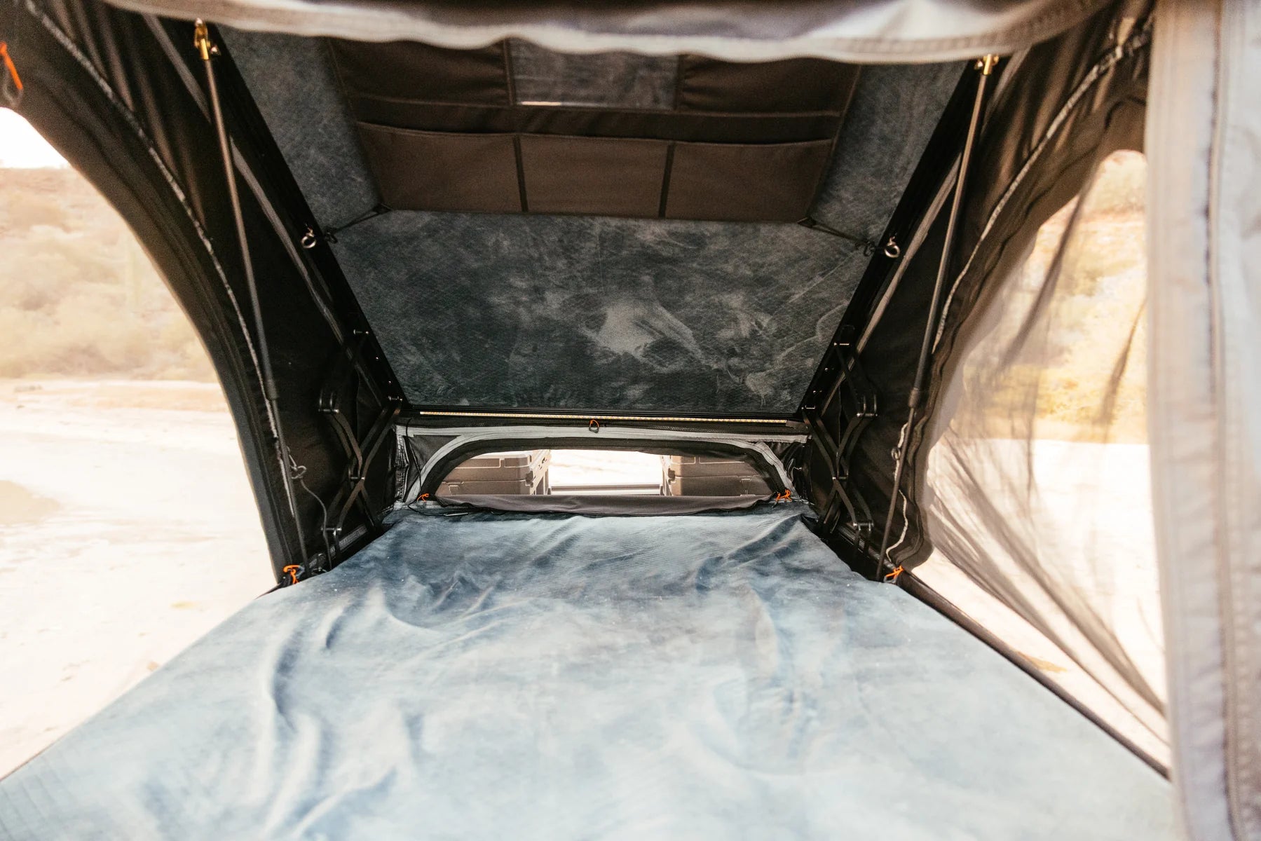Desperado Hardshell Rooftop Tent